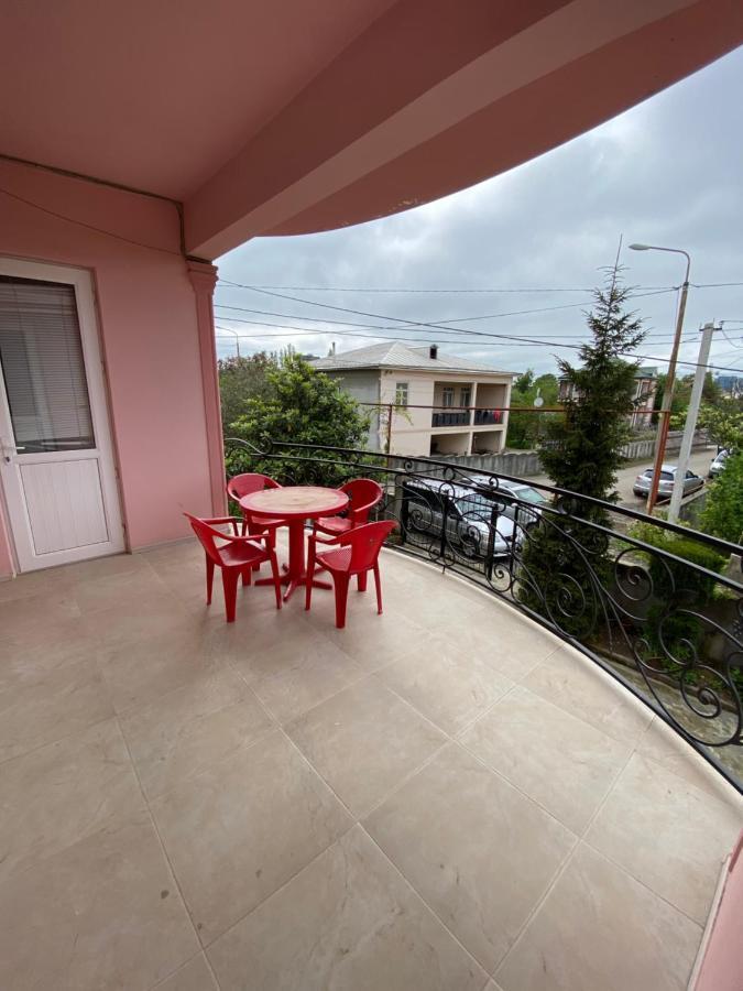 Villa Jakos Paradise บาทูมิ ภายนอก รูปภาพ