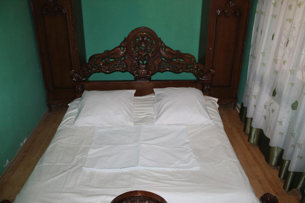 Villa Jakos Paradise บาทูมิ ภายนอก รูปภาพ