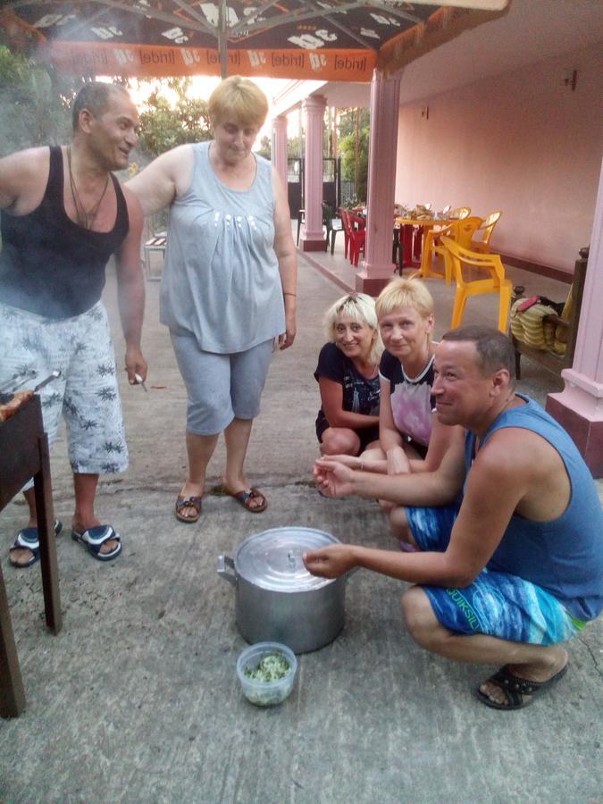 Villa Jakos Paradise บาทูมิ ภายนอก รูปภาพ