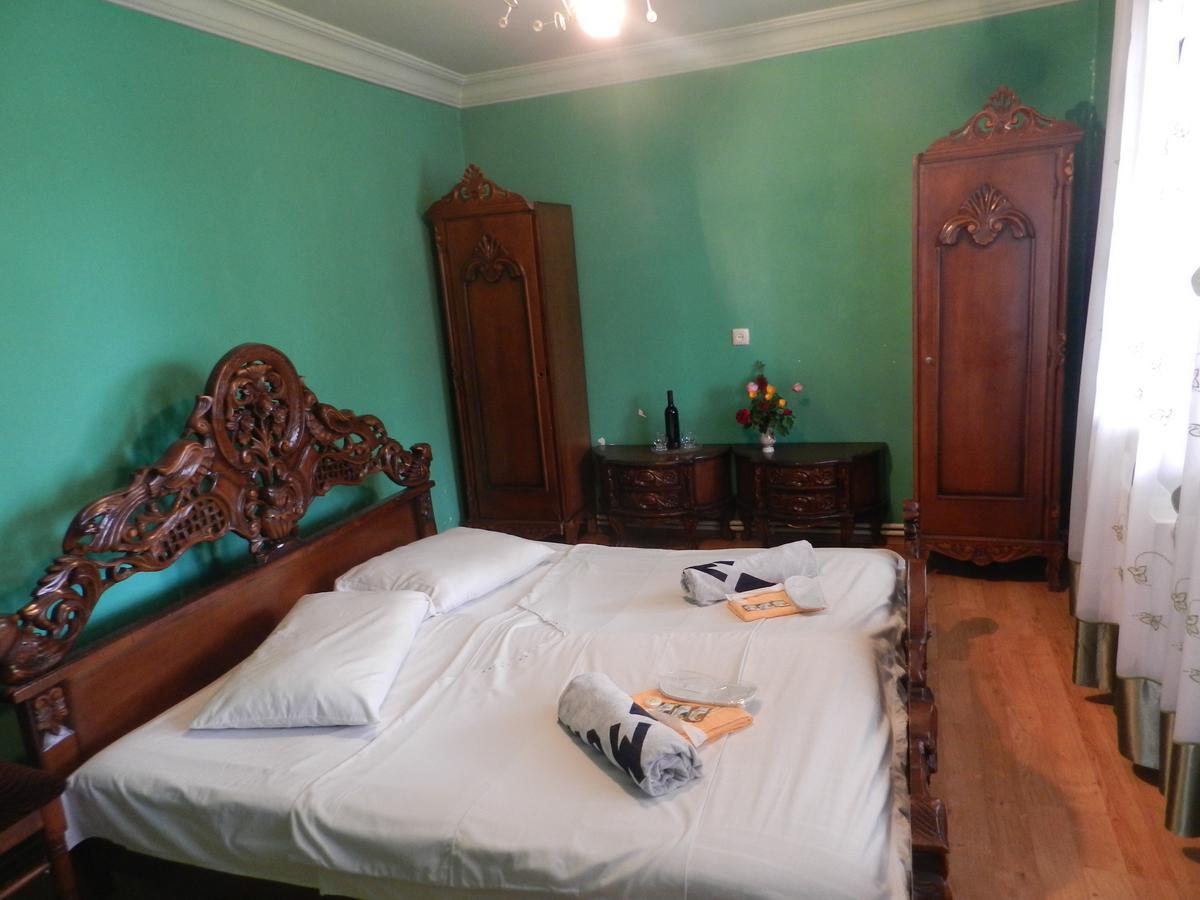 Villa Jakos Paradise บาทูมิ ภายนอก รูปภาพ